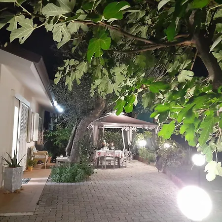 Casa In Campagna A Tre Chilometri Dal Mare Con Parcheggio Privato *